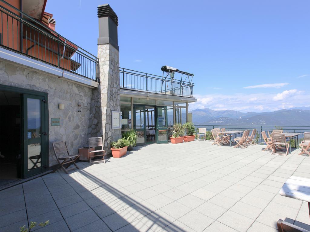 Hotel Funivia Laveno-Mombello Bagian luar foto