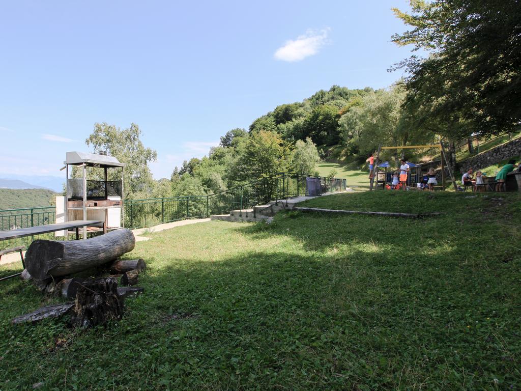 Hotel Funivia Laveno-Mombello Bagian luar foto