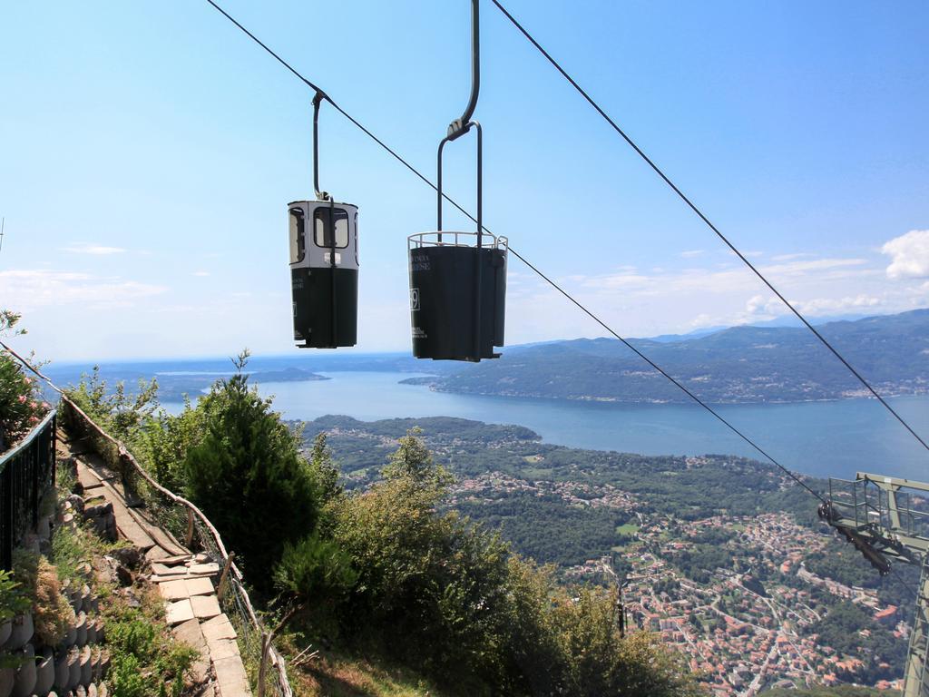 Hotel Funivia Laveno-Mombello Bagian luar foto