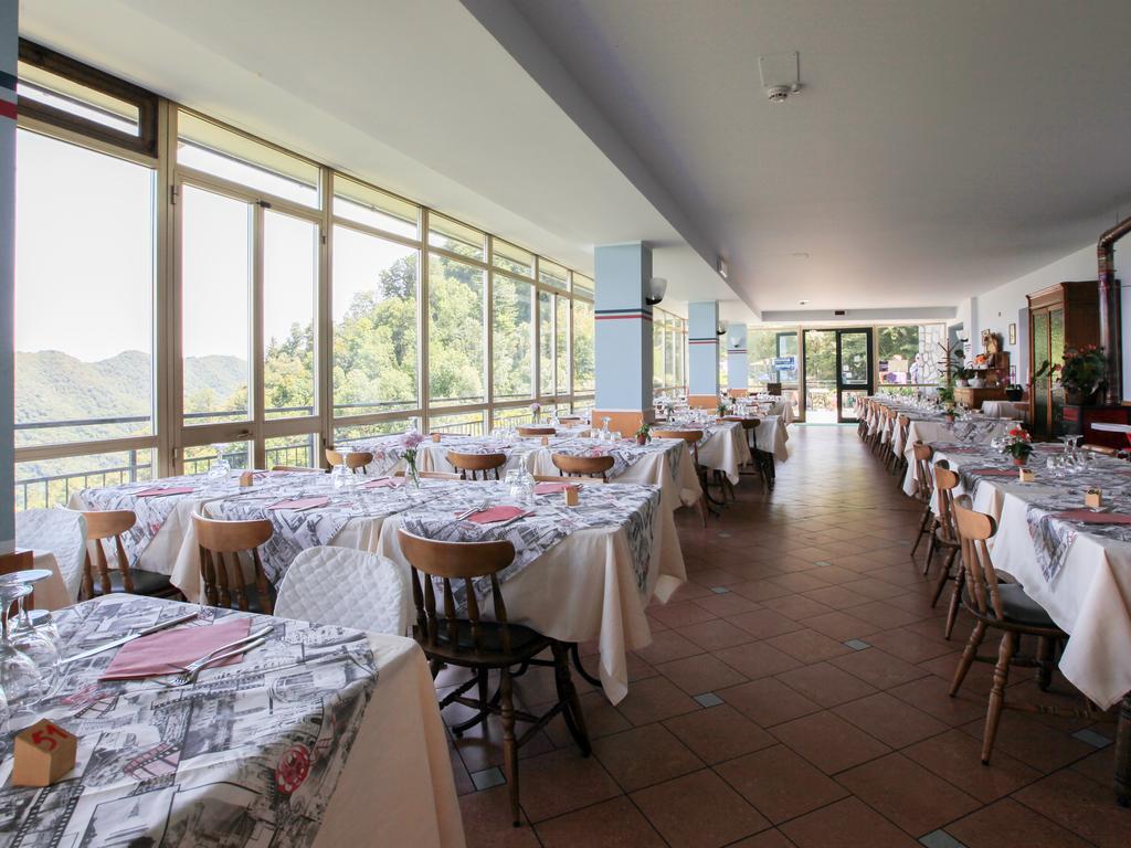 Hotel Funivia Laveno-Mombello Bagian luar foto